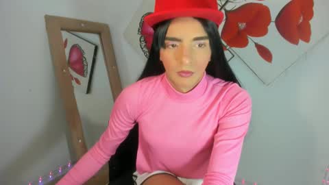 latinmia23hot online show from February 20, 6:39 am