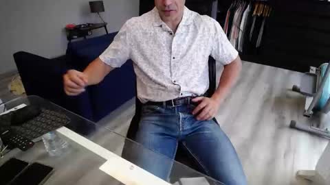 sam online show from October 16, 11:00 am