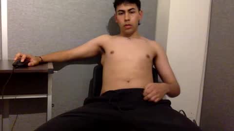 Snapshot of latino_boy266 chatting on September 23, 2:25 am latino_boy266 online show from September 23, 2:25 am