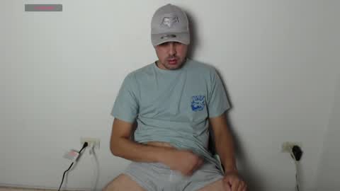 latino boy777 online show from April 16, 6:25 am