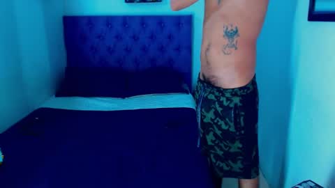 Snapshot of latino_hott21 chatting on March 10, 9:29 pm Adam scott online show from March 10, 9:29 pm