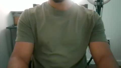 Snapshot of latinromeo1a chatting on September 16, 3:24 pm latinromeo1a online show from September 16, 3:24 pm