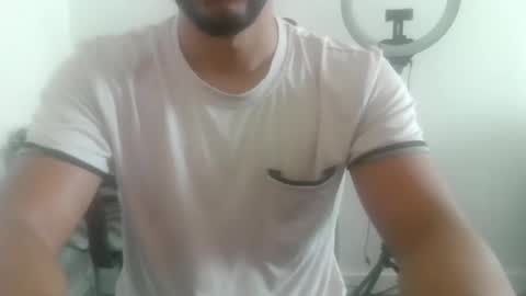 Snapshot of latinromeo1a chatting on September 18, 1:24 pm latinromeo1a online show from September 18, 1:24 pm