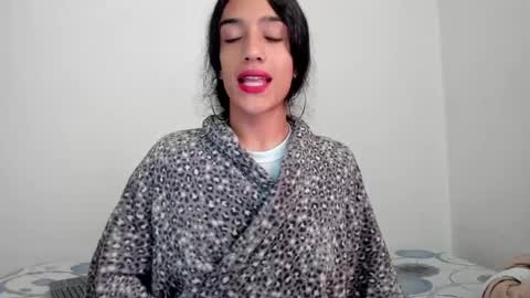 latinsecretfantasy online show from March 4, 4:52 pm