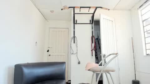 Snapshot of latinshamansex chatting on March 19, 9:41 pm LatinShaman online show from March 19, 9:41 pm