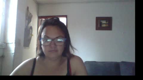 Laura online show from May 25, 1:39 pm