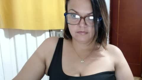 Snapshot of lau16310 chatting on July 9, 10:58 pm Laura online show from July 9, 10:58 pm