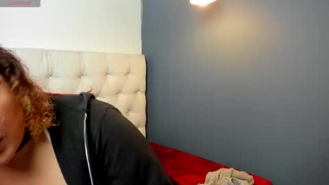 lau_duarte online show from February 3, 5:51 pm