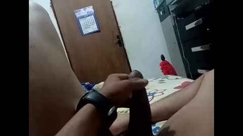 Snapshot of lau_laerte chatting on December 3, 4:53 am Lau BR online show from December 3, 4:53 am