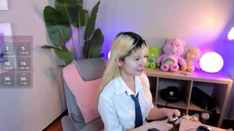 laukyubey1 online show from October 15, 9:04 pm