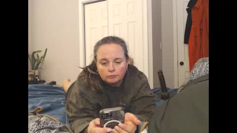 LauLauMa online show from April 3, 1:14 am