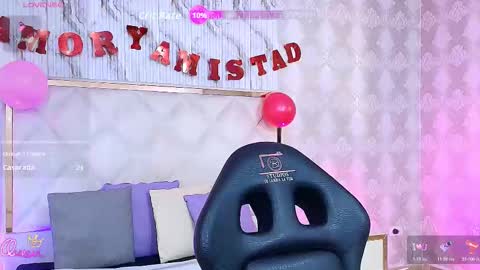 laulin_tay online show from February 19, 5:03 am