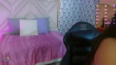 laulin_tay online show from May 14, 4:08 am