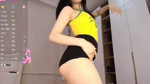 Lauma online show from June 26, 4:28 am