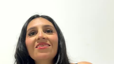 laura  online show from May 3, 2:50 am