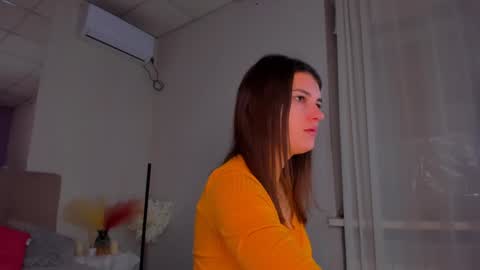 Laura online show from December 8, 6:33 am