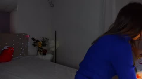 Laura online show from December 26, 12:49 pm