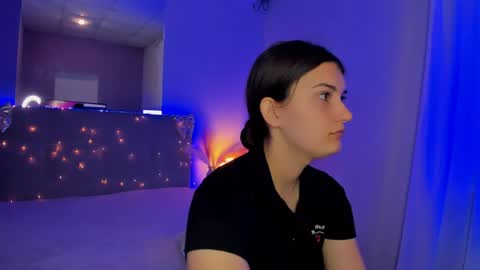 Laura online show from May 10, 5:23 am