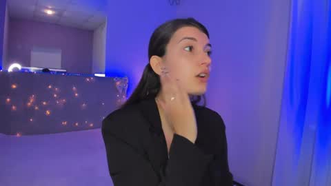 Laura online show from May 15, 5:03 am