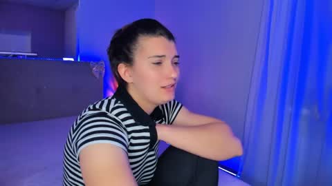 Laura online show from May 16, 10:36 am
