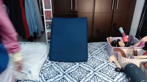  Wen  online show from September 30, 9:53 pm