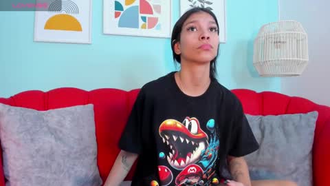 Snapshot of laura_aristizabal_19 chatting on December 13, 1:12 pm Laura online show from December 13, 1:12 pm