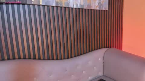 Snapshot of laura_aristizabal_19 chatting on September 13, 11:43 am Laura online show from September 13, 11:43 am