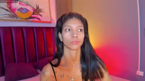 Laura online show from March 3, 12:33 pm
