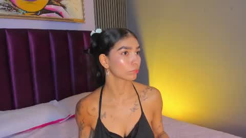 Laura online show from June 14, 3:03 pm