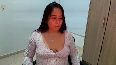 laura online show from December 14, 11:31 pm