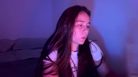 laura online show from March 23, 12:03 am