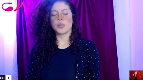 weedcam Curly Laura OF    online show from February 19, 9:25 pm