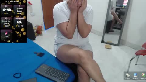 Snapshot of laura_foxx2379 chatting on September 12, 4:40 pm laura_foxx2379 online show from September 12, 4:40 pm