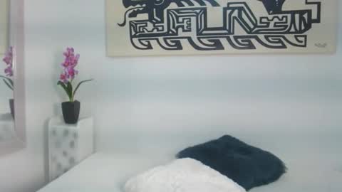 Laura Gibson online show from February 3, 1:49 pm