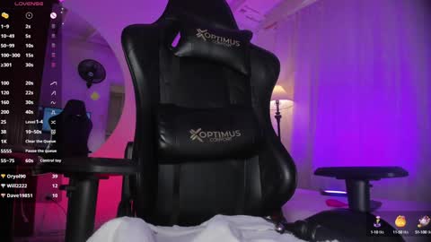 Lura online show from December 25, 3:38 pm