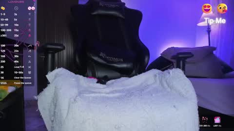 Lura online show from March 1, 9:26 pm