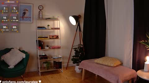 Laura Lee. online show from October 19, 1:17 am