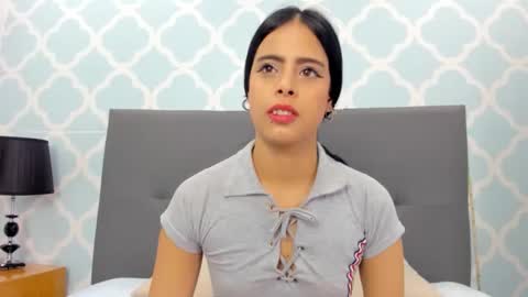 L A U R A online show from February 9, 11:58 am