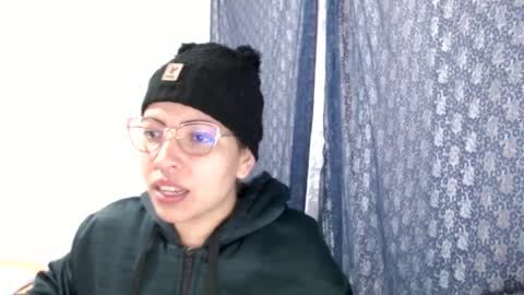 LARA online show from December 2, 10:56 pm