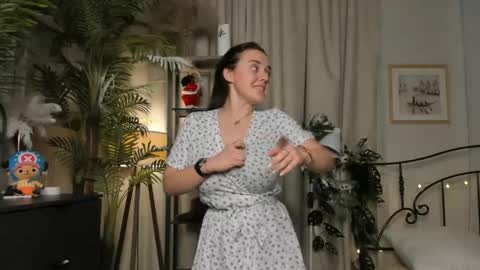 Snapshot of laura_mutti chatting on April 15, 3:41 pm Samantha online show from April 15, 3:41 pm