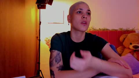 Laura Rose online show from March 21, 9:29 pm