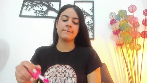 LAURA SOE online show from January 10, 2:34 pm