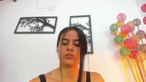 LAURA SOE online show from February 2, 4:32 pm