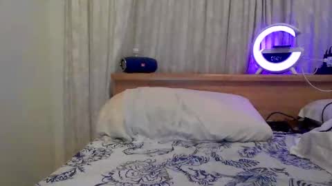 Snapshot of laurabernardes chatting on February 26, 8:04 am laurabernardes online show from February 26, 8:04 am