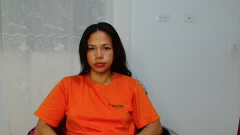 Snapshot of lauracb_ chatting on September 18, 5:20 am lauracb online show from September 18, 5:20 am