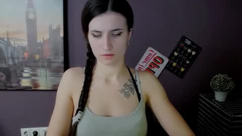 Laura online show from January 31, 3:33 pm