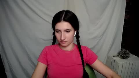 Laura online show from February 11, 12:27 pm