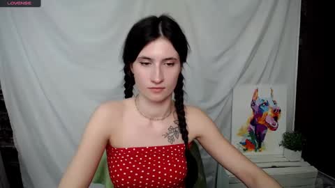 Laura online show from March 10, 11:42 am
