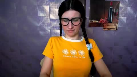 Laura online show from February 15, 8:24 am