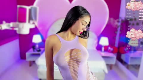 Laura MartinGMT-5 2200-0600 online show from December 12, 12:27 am